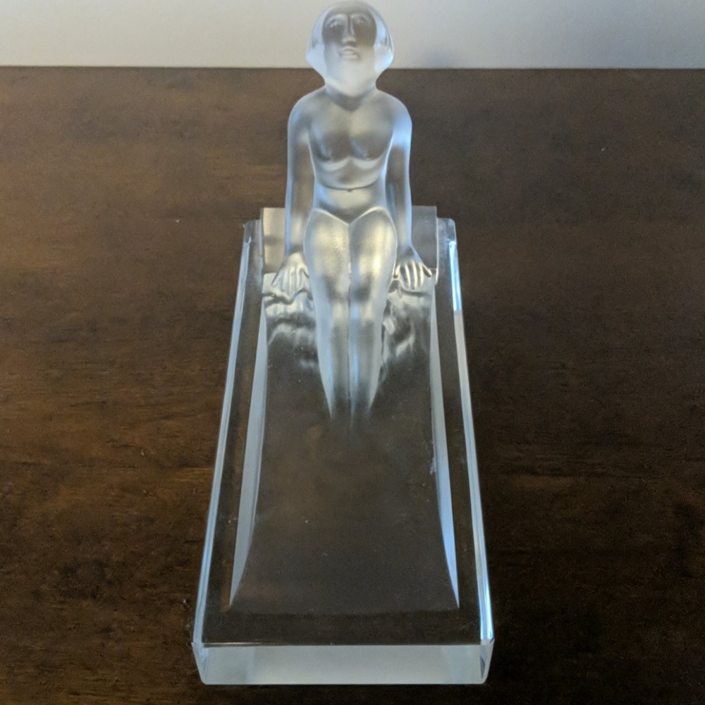 Desna vintage dish nude young lady sitting